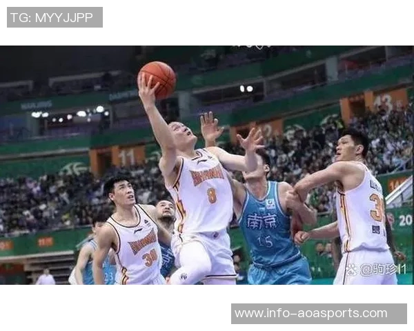 孙兴慜与洛里在赛场上的精彩对决谁能赢得最终胜利分析与展望